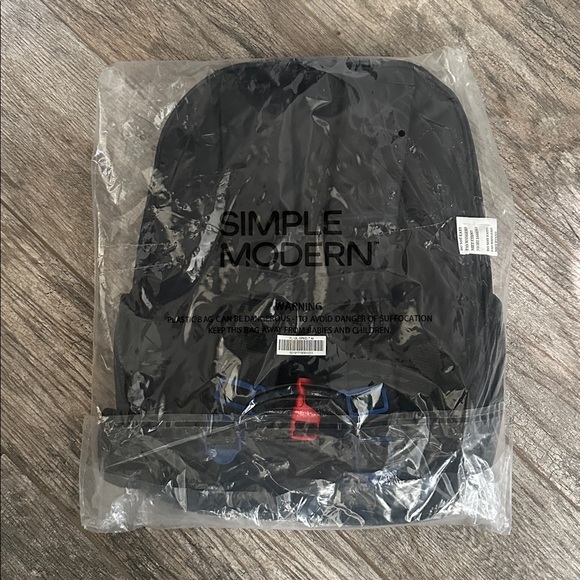 Simple Modern Backpack- Marvel Spider-Man - Picture 5 of 5